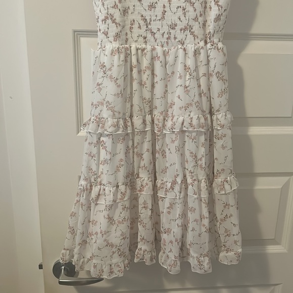 Floral White Dress, Women’s Medium - Picture 3 of 4